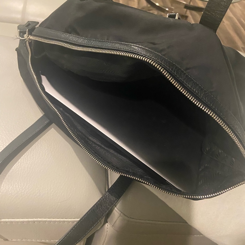 Authentic Prada nylon Laptop /tote bag with Leather Trim, Lock, Key, Prada Dusty - Picture 3 of 17
